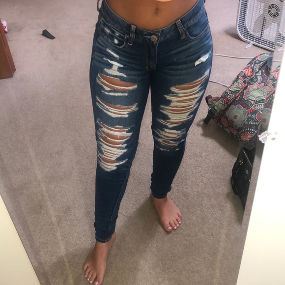 American Eagle Ripped Blue Jeans Size 2 